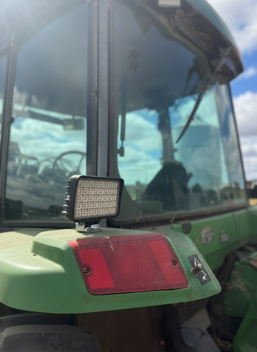 TRACKSTEAD WL-30 V1 installed close-up